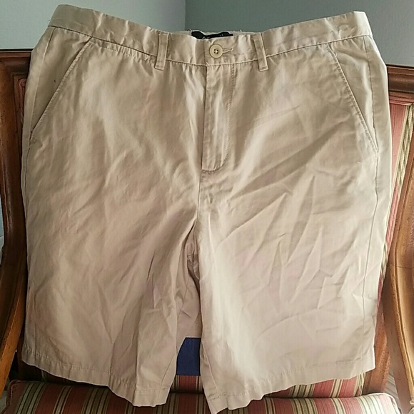 Apt. 9 Other - Men's flat front shorts size 34